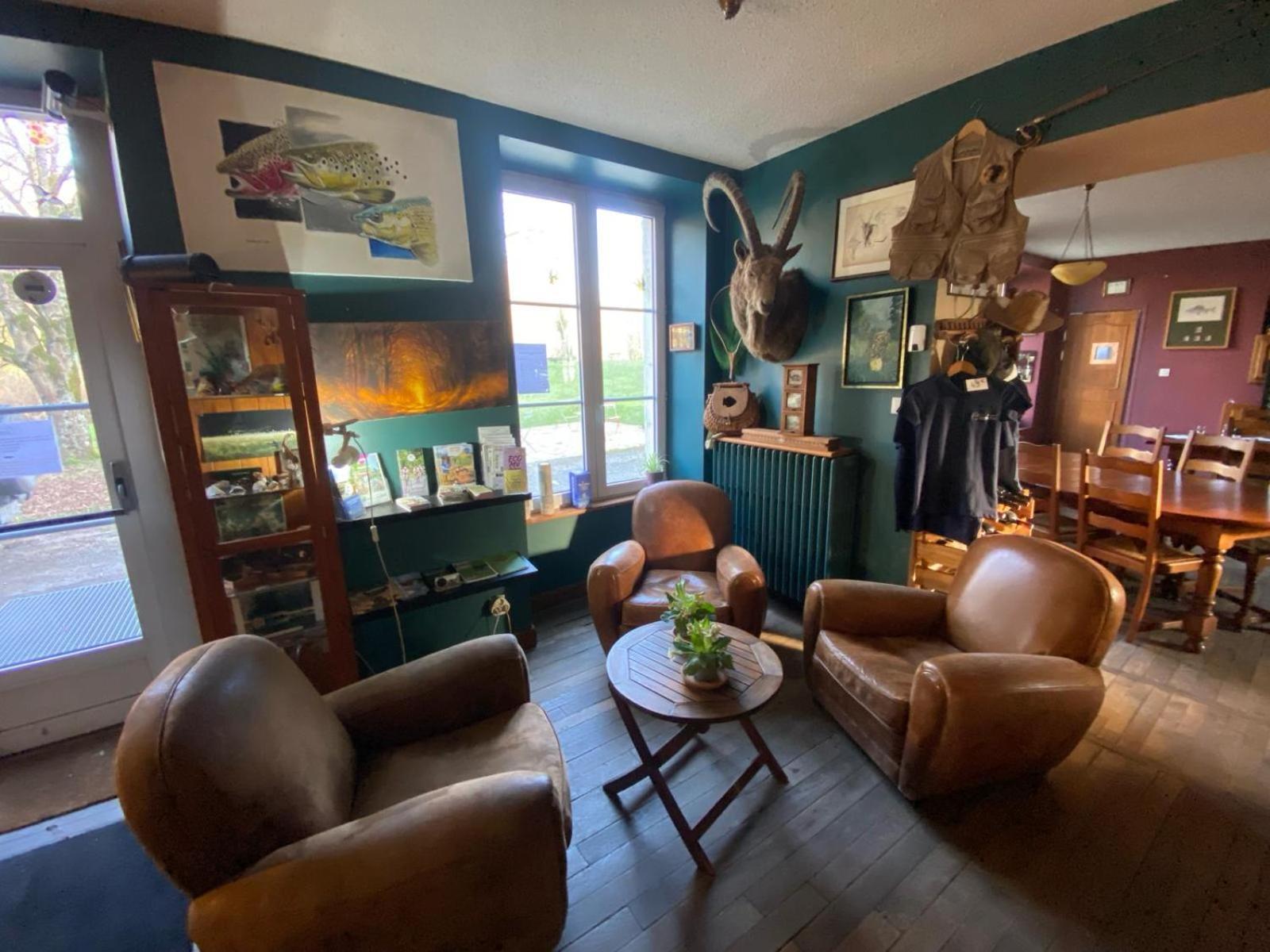Lodge Hotel De Sommedieue Verdun Екстериор снимка