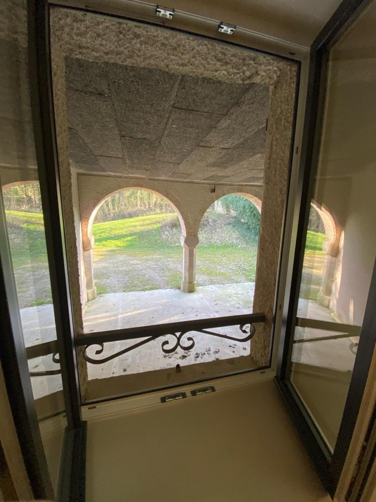Lodge Hotel De Sommedieue Verdun Екстериор снимка