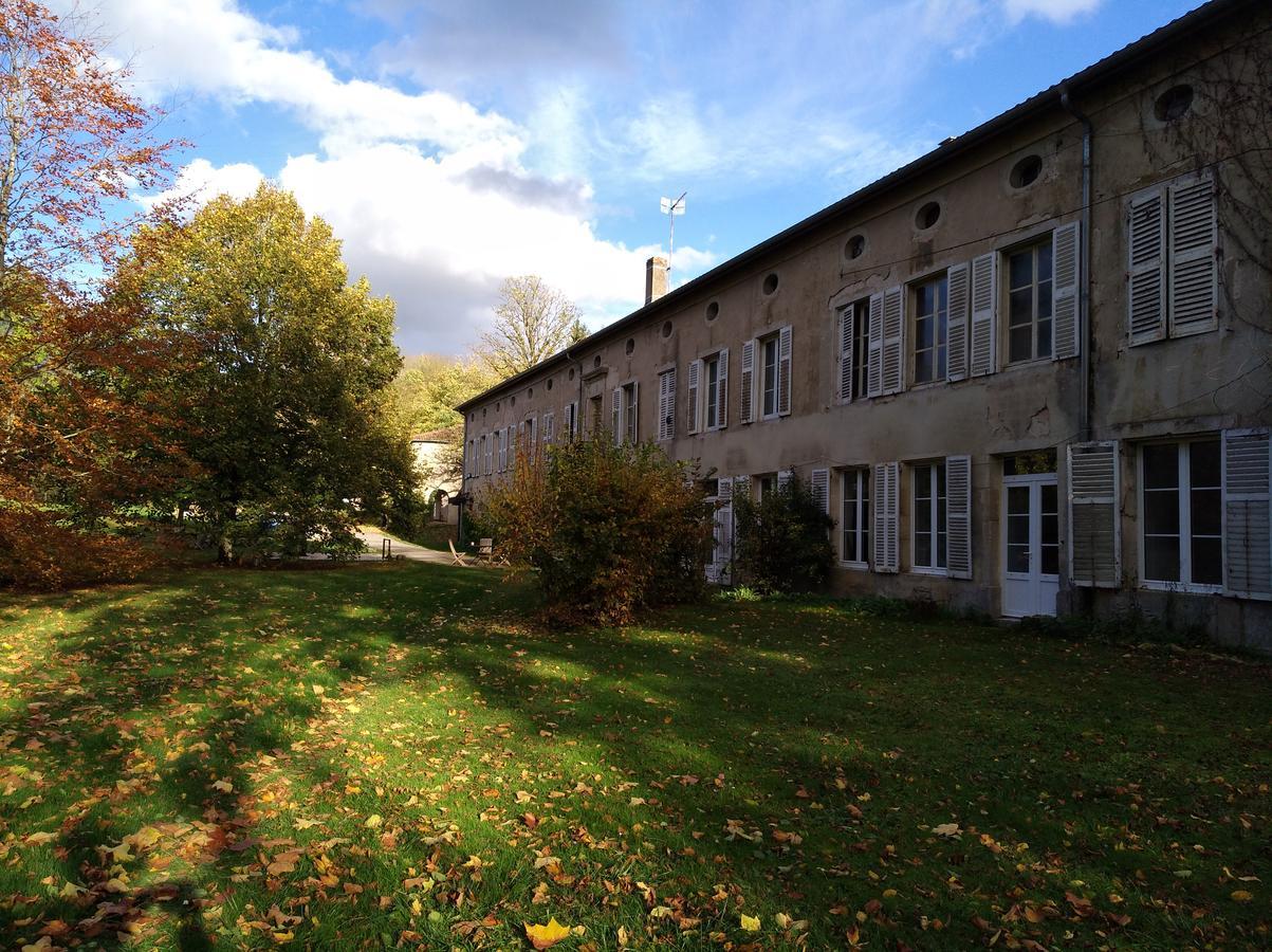 Lodge Hotel De Sommedieue Verdun Екстериор снимка